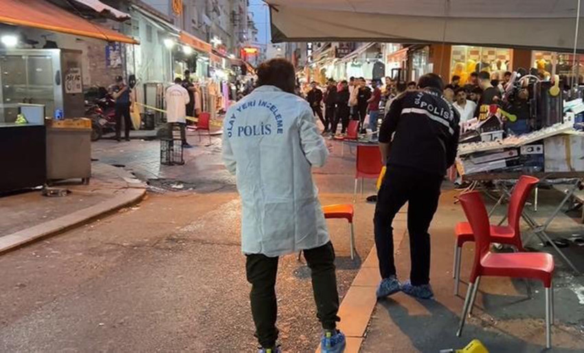 İstanbul Fatih'te sokak ortasında silahlı çatışma: Ölü ve yaralılar var - Resim: 3