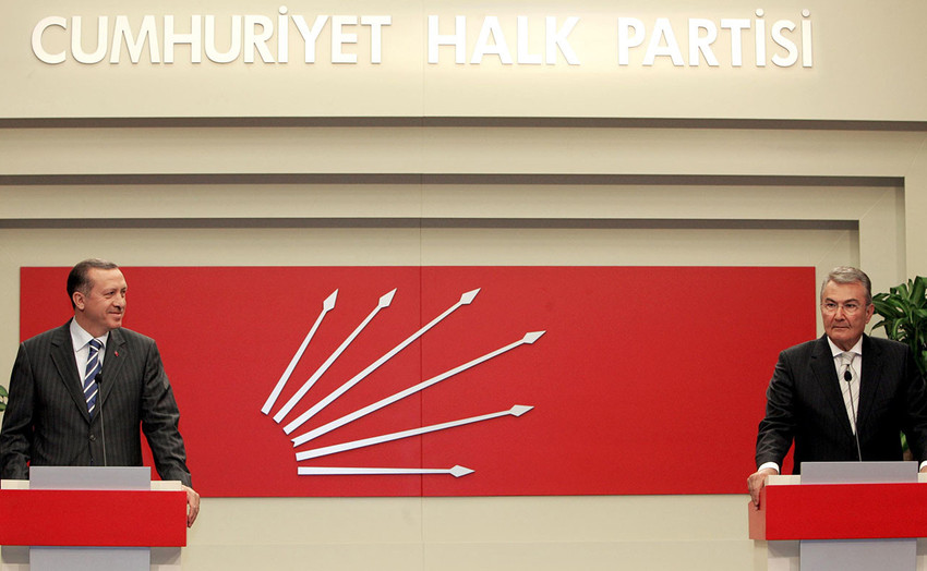 Recep Tayyip Erdoğan, en son 18 yıl önce Başbakanlığı döneminde, CHP Genel Merkezi'nin açılışı sebebiyle eski Genel Başkan Deniz Baykal'ı ziyaret etmişti.
