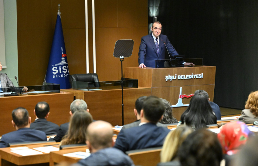 Şişli Belediye Başkanı Resul Emrah Şahan, CHP’li belediyelere yönelik operasyonları eleştirerek, ''Bu operasyonlar, Cumhuriyet Halk Partimizin, bu toplumu ortak değerler etrafında birleştirme siyasetine yöneliktir. Meclislerimizde diri tuttuğumuz eşit yurttaşlık bağımıza yöneliktir.'' dedi.  