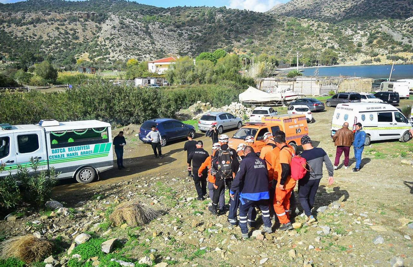 Muğla'da geçen sene işlenen korkunç cinayetin 16 yaşındaki faili cinayetten tam 13 ay sonra yakalanırken ifadesinde öldürdüğü kişinin kendisine tokat atıp cinsel istismar girişiminde bulunduğunu öne sürdü.