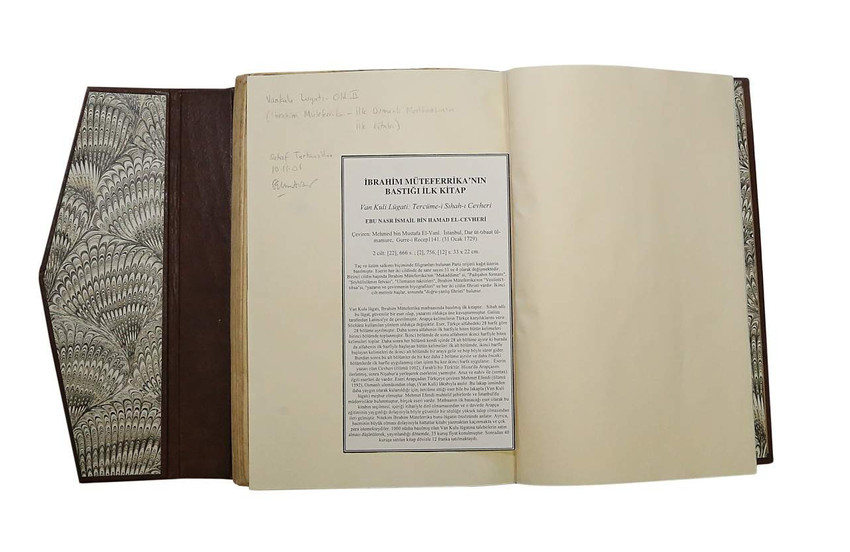 Müteferrika Matbaası'nın ilk eseri Vankulu Lugatı Küçükçekmece İmzalı Kitaplar Müzesi'nde
