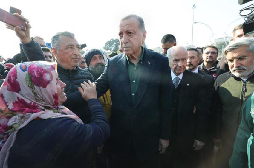 Bahçeli ve Erdoğan deprem bölgesinde - Resim : 1