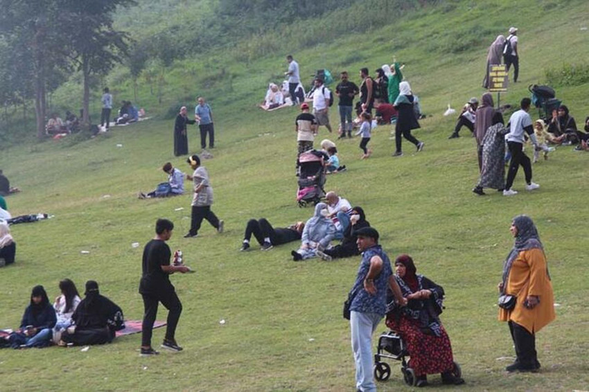 Türkiye'nin bir zamanlar gizli cennetiydi... Arap turistler hücum etti! Adım atacak yer yok - Resim: 1