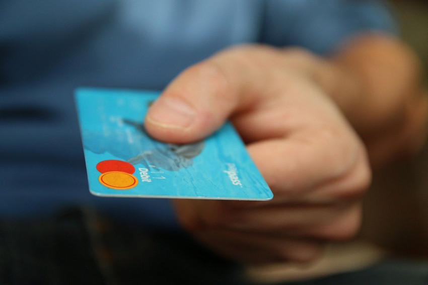 Ekonomik dar boğaz kredi kartlarını patlattı - Resim: 2