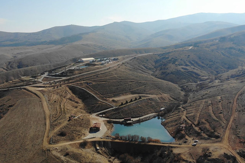 Günün kahreden sorusu: 2 fotoğraf arasındaki farkı bulun! - Resim: 4