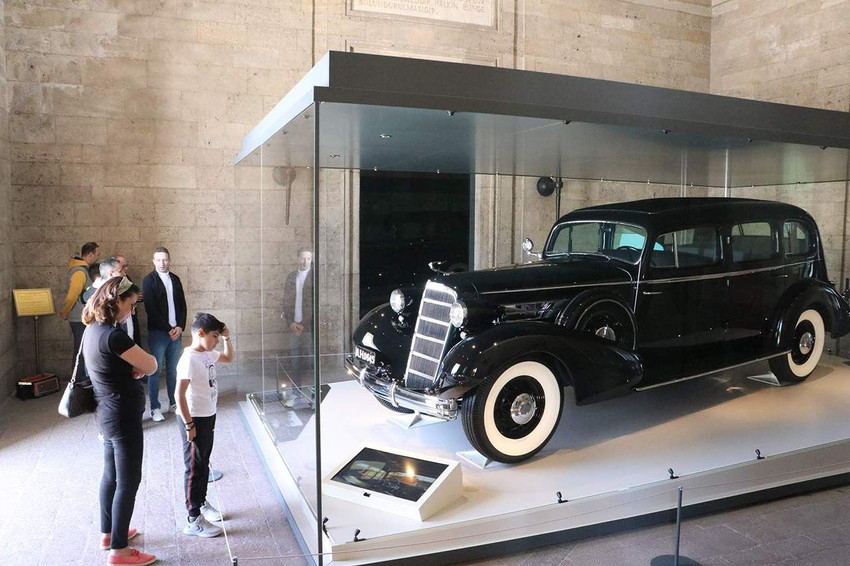 Atatürk'ün otomobiline Anıtkabir'de - Resim: 4
