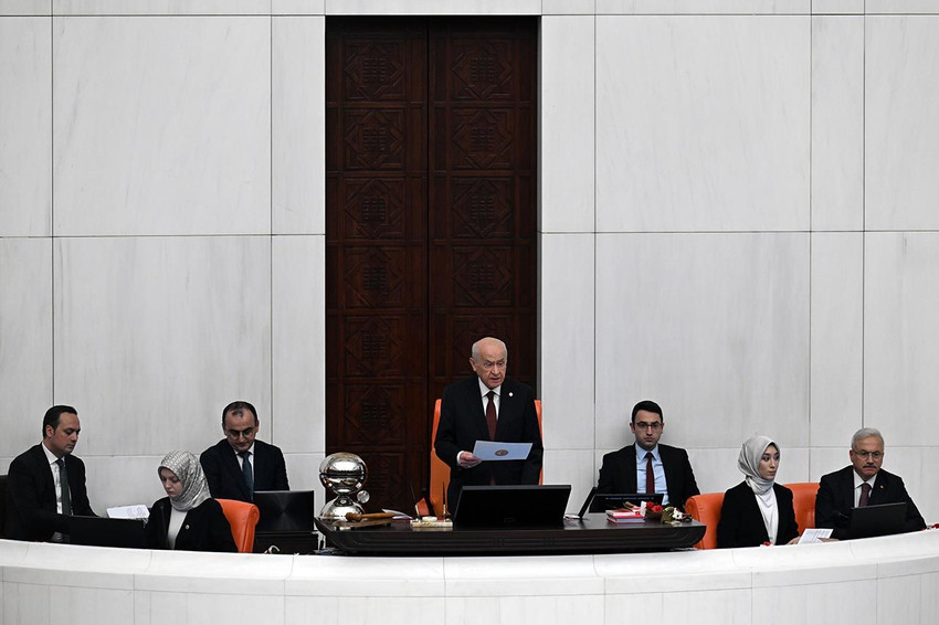 Meclis'teki 3 parti Erdoğan gelince ayağa kalkmadı - Resim: 1