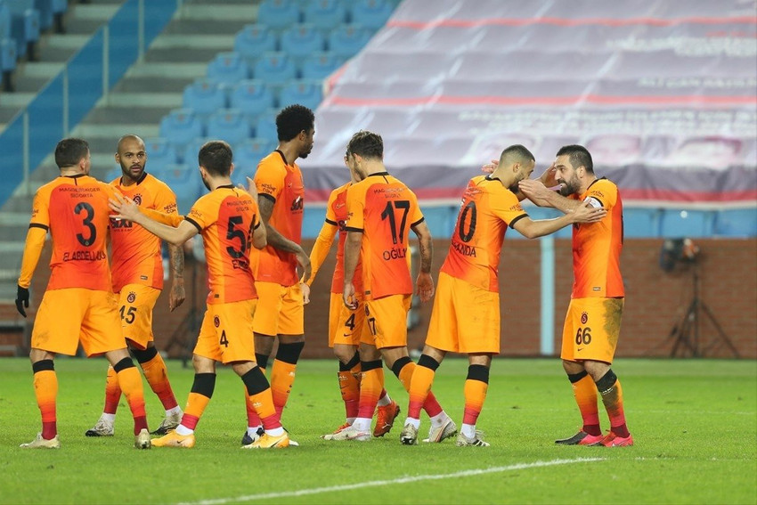 Galatasaray'dan Fenerbahçe'ye devre arası çalımı - Resim: 4