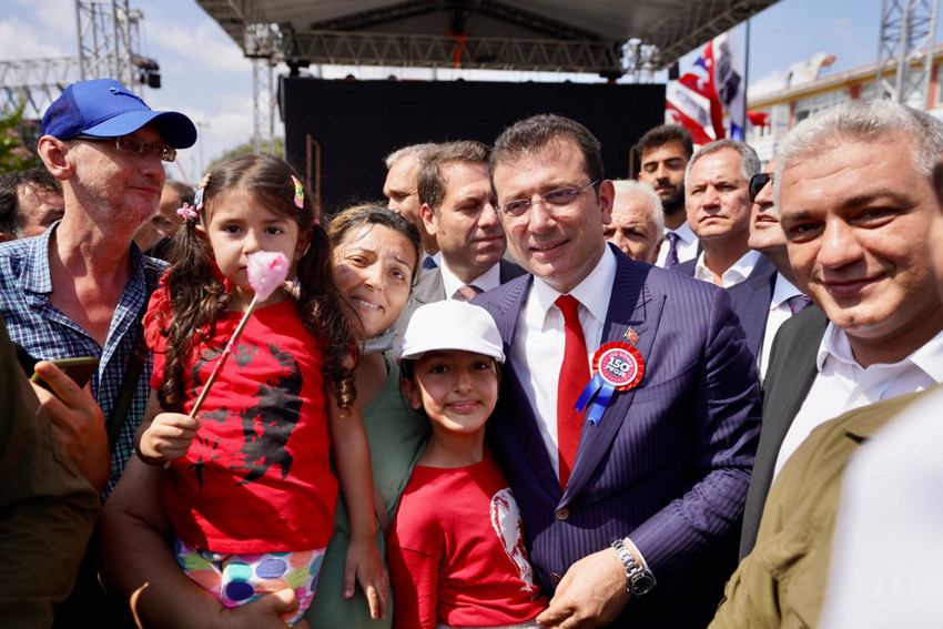 Üsküdar'da Zafer Bayramı hediyesi - Resim : 1