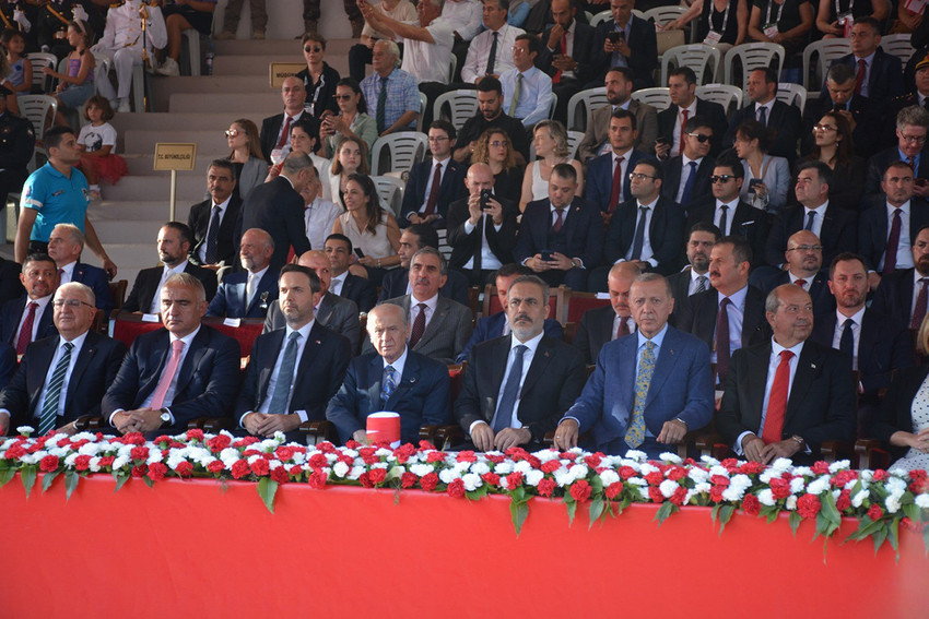 Yavru vatan KKTC'nin milli ve yerli otomobil GÜNSEL Cumhurbaşkanı Erdoğan'nın da katıldığı bir törenle KKTC’de tanıtıldı