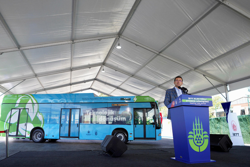 İETT, İstanbul’da bir ilki gerçekleştirerek dizelden elektrikliye otobüs dönüşümünü hayata geçirdi. Aracın lansmanı, İstanbul Büyükşehir Belediye Başkanı Sayın Ekrem İmamoğlu ve İETT Genel Müdürü İrfan Demet’in katıldığı bir törenle yapıldı. 