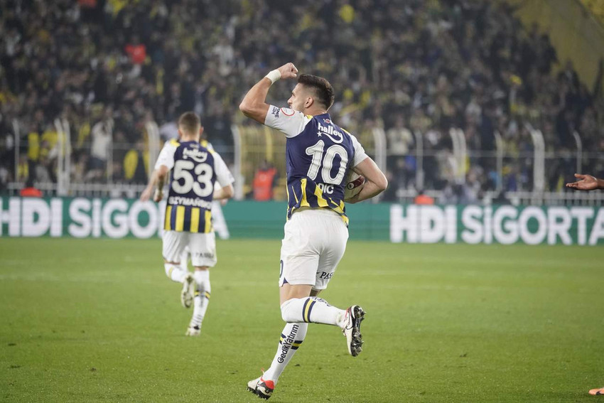 Fenerbahçe’nin Sırp futbolcusu Dusan Tadic, Alanyaspor karşısında attığı golle bu sezon 12. golüne ulaştı.