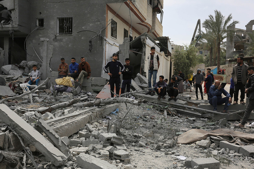 İsrail'in Gazze'deki sivil katliamına seyirci kalan ABD yönetimi, İsrail'e milyarlarca dolarlık yeni savaş uçağı ve binlerce yeni güdümsüz bomba sevkiyatına onay verdi.