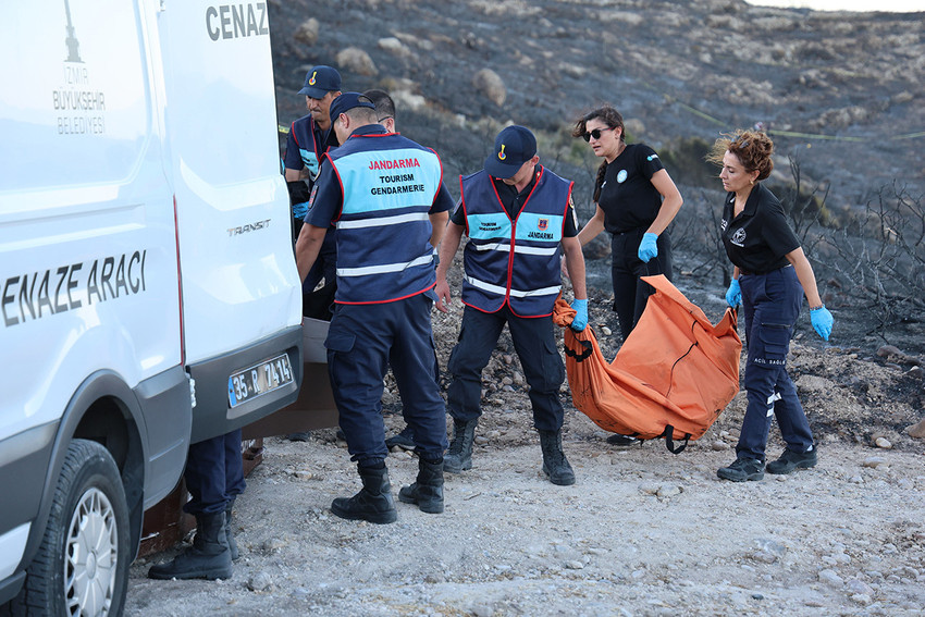 İzmir'in Çeşme ilçesinde çıkan orman yangınında 3 kişi hayatını kaybetmişti. Ölen üç kişiden biri olan 35 yaşındaki kadının kaydettiği son görüntüleri ve son sözleri ortaya çıktı...