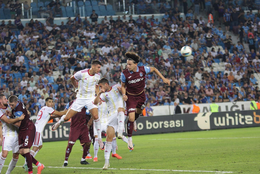 Trabzonspor, UEFA Avrupa Ligi 2. eleme turunda 2-0 kazandığı maçın rövanşında Slovakya temsilcisi Ruzomberok'u sahasında 1-0 yenerek tur atladı.