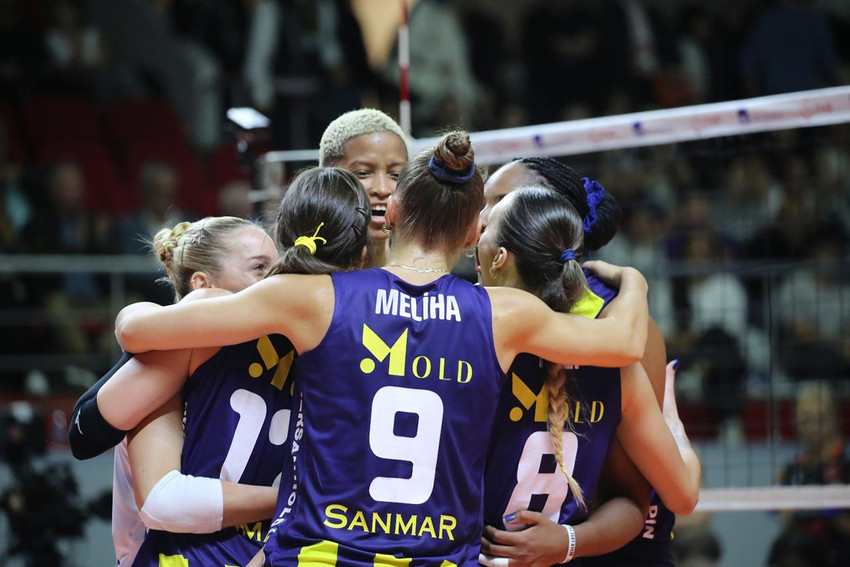 Fenerbahçe Medicana Kadın Voleybol Takımı, 2024 Kadınlar AXA Sigorta Şampiyonlar Kupası maçında Eczacıbaşı Dynavit'i setlerde 3-1 mağlup ederek kupanın sahibi oldu.