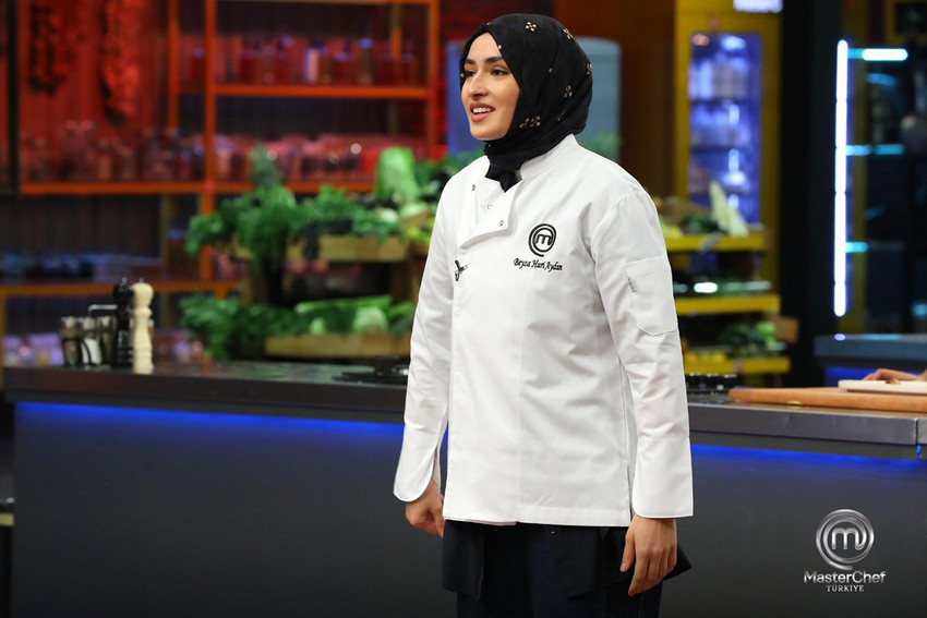 Ekranların sevilen yarışma programı MasterChef Türkiye'de büyük final için geri sayım sürüyor. Yarışmada 4'üncü beyaz ceketin de sahibi belli oldu.