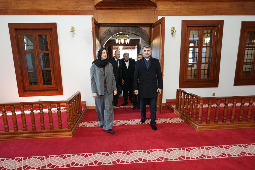 Üsküdar Belediyesi, İstanbul Valiliği ve Kültür ve Turizm Bakanlığı Vakıflar Genel Müdürlüğü iş birliğiyle restorasyonu gerçekleştirilen İmrahor Camisi, Üsküdar Belediye Başkanı Sinem Dedetaş’ın katıldığı törenle yeniden ibadete açıldı.
