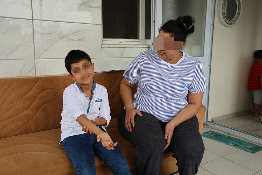 Adana'da bir özel eğitim merkezinde otizmli 7 yaşındaki çocuğun öğretmeni tarafından darbedildiği iddiası üzerine aile, suç duyurusunda bulundu. Olayla ilgili soruşturma başlatıldı.