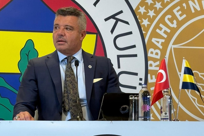 Fenerbahçe Başkanı Sadettin Saran, “Gelir gelmez herkes başkandan neşter bekledi. Kelle alacak, kelle koparacak, asacak, kesecek… Bu konuda çok baskı geldi. Fenerbahçe Başkanlığı’nın en zor kısımlarından bir tanesi baskı altında sakin kalabilmek. Bunu yapmak çok kolaydı. Geldik, hocayı gönderdik ‘Vay be Başkana bak raconu kesti’ dedirtebilirdik” dedi.
