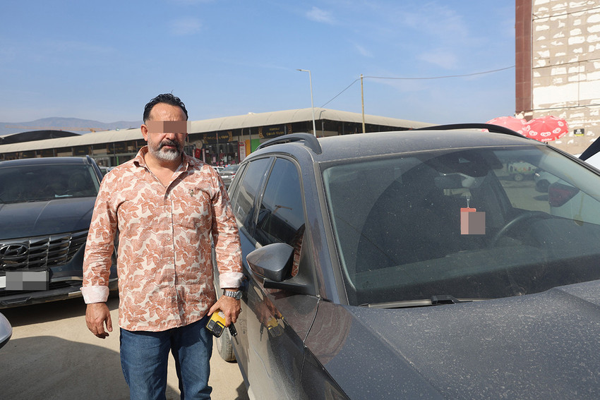 Hatay'da yaşanan ilginç olayda telefon dolandırıcıları internet üzerinden verdiği ilanla aracını satmak isteyen bir vatandaşı tuzağa düşürmek istedi. Ancak banka hesabında 2 bin TL daha parası olmayan vatandaş dolandırılmaktan bu sayede son anda kurtuldu...