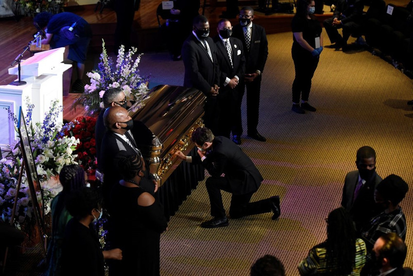 George Floyd'un cenazesinde 8 dakika 46 saniye saygı duruşu - Resim: 3