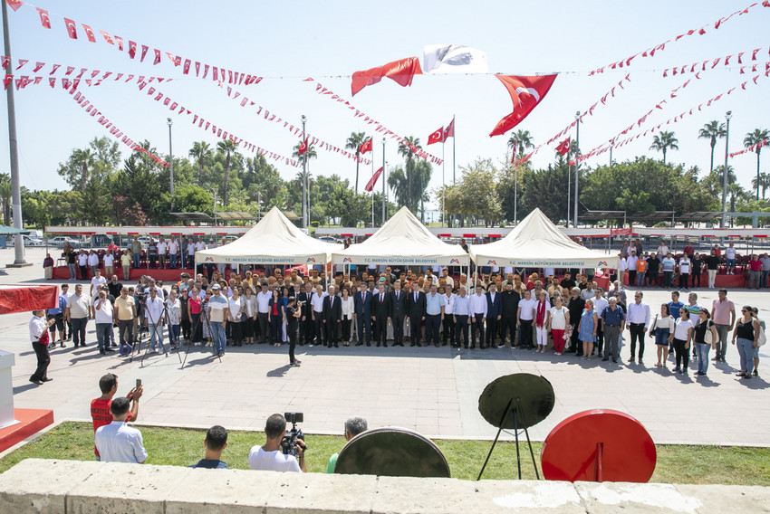 Başkan Seçer Zafer Bayramı'nın 100. yıl kutlama programlarına katıldı - Resim : 1