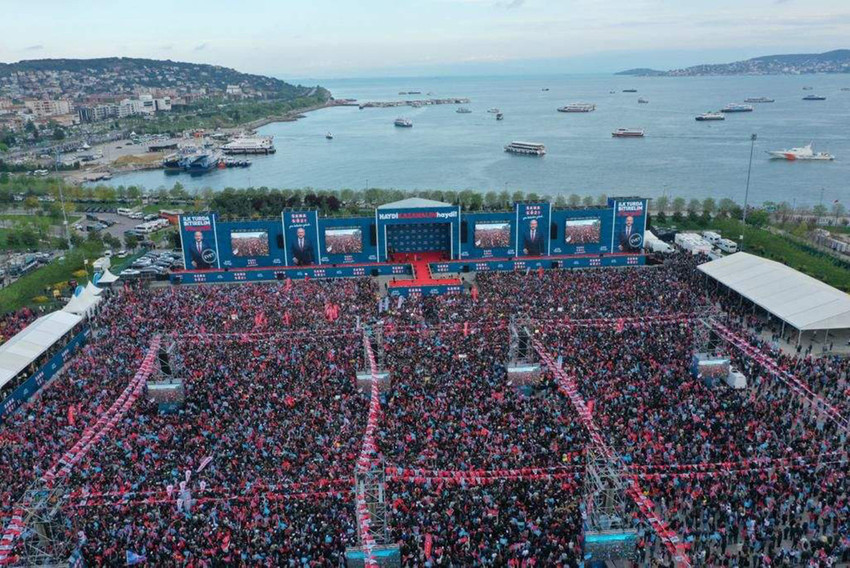 İstanbul'da tarihi buluşma! Millet İttifakı gövde gösterisi yaptı