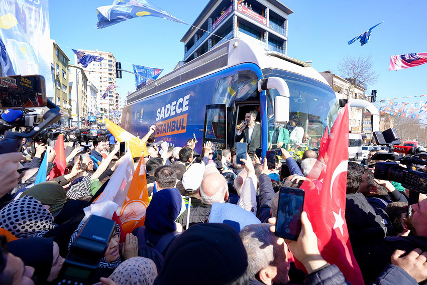 AK Parti'nin İstanbul Büyükşehir Belediye Başkan Adayı Murat Kurum, Sancaktepe’de vatandaşlara seslendi.