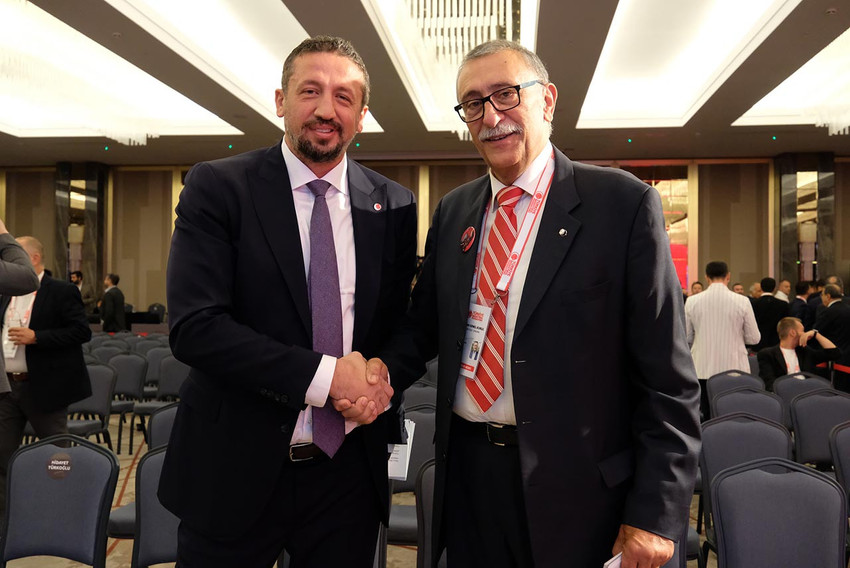 Türkiye Basketbol Federasyonu Olağan Genel Kurulu'nda Hidayet Türkoğlu, yeniden başkanlığa seçildi.