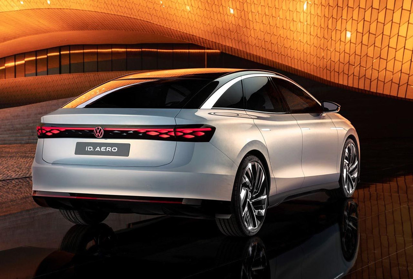 Volkswagen ID. AERO görücüye çıktı: Tamamen elektrikli ilk sedan! - Resim: 3
