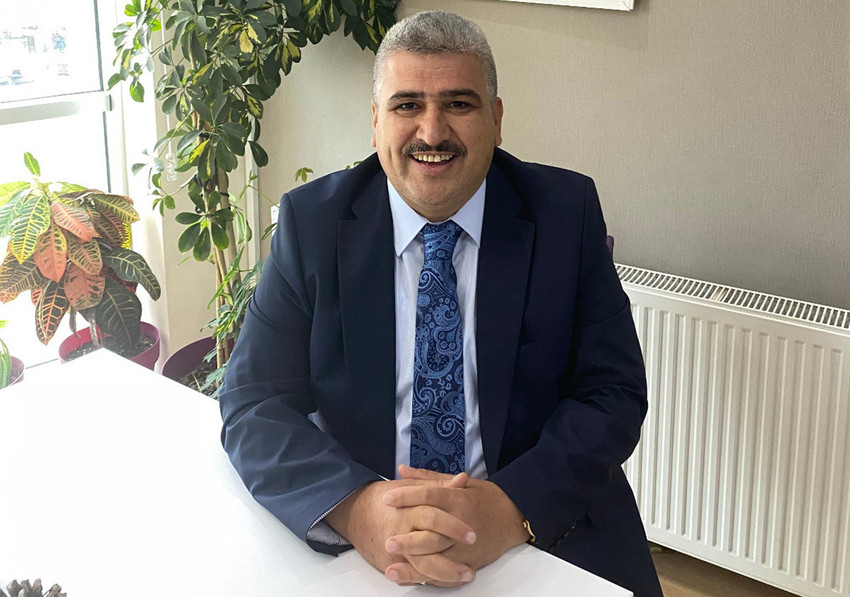 İsmail &Ccedil;etin&rsquo;in kaleme aldığı &ldquo;Alev&icirc;lik Yol, Bektaş&icirc;lik Medeniyettir&rdquo;, Siyah-Beyaz Yayınları etiketiyle okurla buluştu. Eser; Alev&icirc;lik, Bektaşilik ve Ehl-i Beyt anlayışını ideolojik kalıpların, yerleşik ezberlerin ve uzun yıllar tekrar edilen yanlış anlatıların dışına taşıyarak, hakikat merkezli bir perspektifle yeniden ele alıyor.