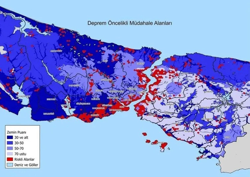 Deprem gerçeğini maalesef yalnızca deprem olunca hatırlayan Türkiye'de uzmanlar Marmara Bölgesi'nde 7 büyüklüğüne varabilecek hatta 7'yi bile aşabilecek bir deprem beklerken, AFAD olası bir İstanbul depreminde en büyük risk taşıyan 15 ilçeyi açıkladı...