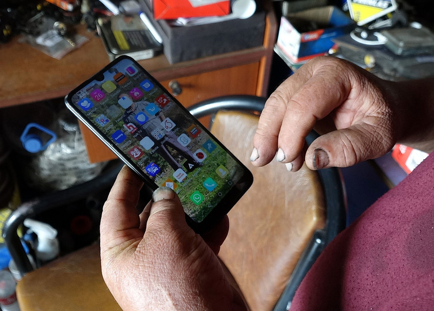 Giresun'da cep telefonunu çaldıran 68 yaşındaki bir vatandaş sadeec 30 dakika içerisinde yüzbinlerce TL borç sahibi oldu...