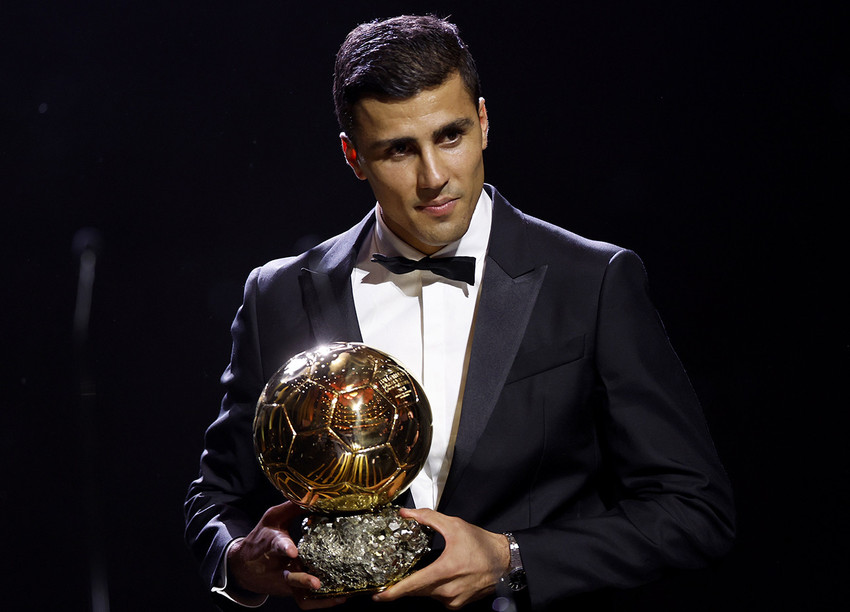 Avrupa futbolunda sezonun en başarılı futbolcusuna verildiği kabul edilen 2024 Ballon d'Or (Altın Top) ödülünün sahibi İspanyol futbolcu Rodri oldu. Real Madrid ise töreni protesto etti.