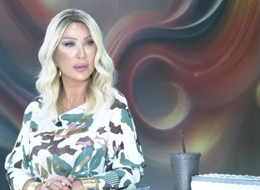 "Seda ile Her Şey Masada" programında tansiyon y&uuml;kseldi! Dobralığıyla tanınan Seda Sayan, konuğu &Ouml;m&uuml;r Gedik'e "Evin &ccedil;iş kokuyordur" deyince st&uuml;dyoda buz kesti. 36 kedisiyle yaşayan Gedik&rsquo;ten yanıt gecikmedi: "Gelme o zaman!" 