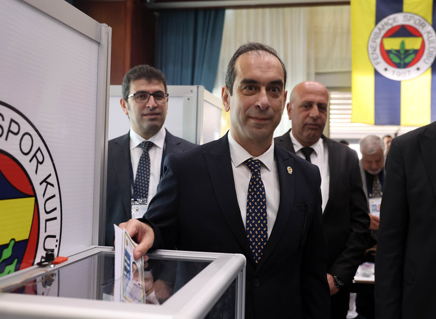Fenerbahçe'nin Yüksek Divan Kurulu Başkanı Şekip Mosturoğlu seçildi.