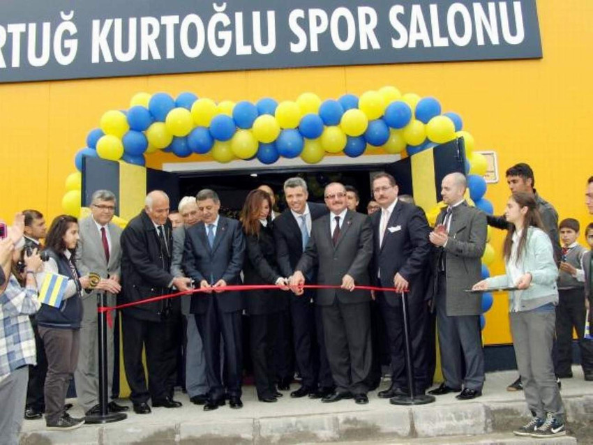 Saran Holding'in yaptırdığı Ertuğ Kurtoğlu Spor Salonu 20 Nisan 2013 yılında açılmıştı.