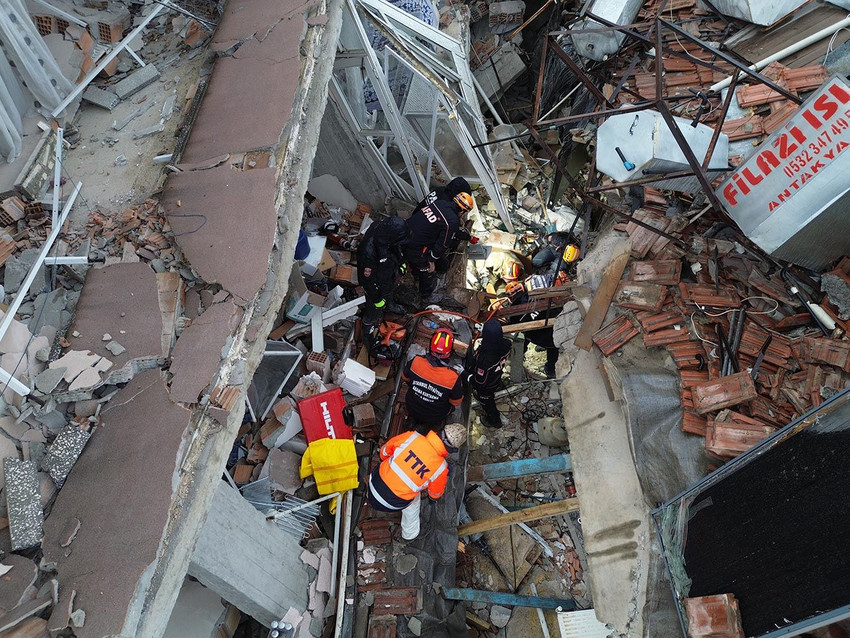 6.4'lük depremin vurduğu Hatay'daki yıkım kahretti - Resim: 2