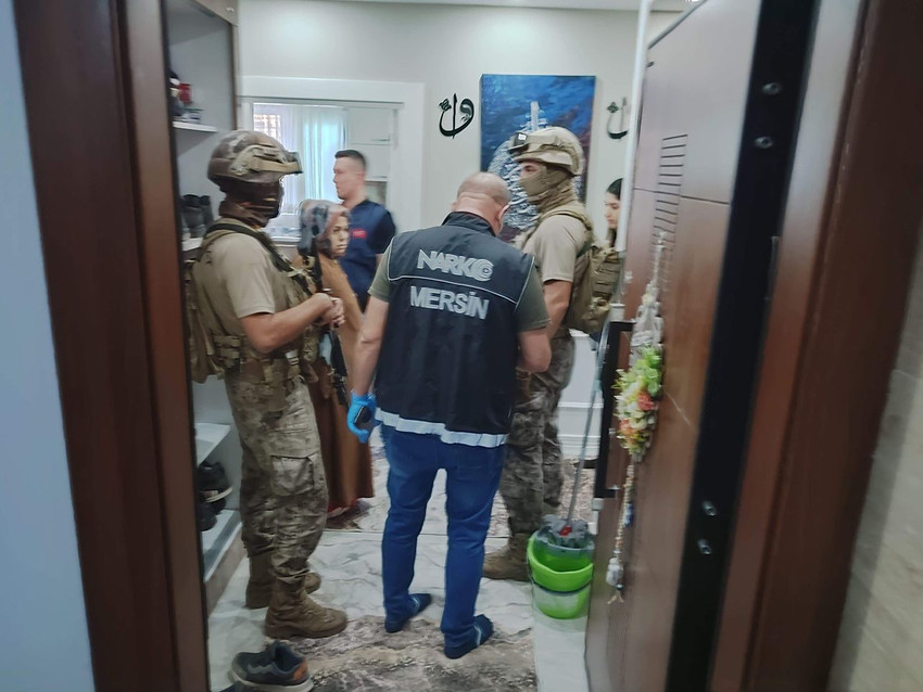Dublörlü dolandırıcılık çetesine sabah baskını - Resim: 2