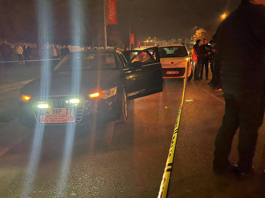 Gaziantep Büyük Birlik Partisi Şehitkamil Belediyesi Başkan Adayı Vahdettin Yüksel'in aracına silahlı saldırı düzenlendi.