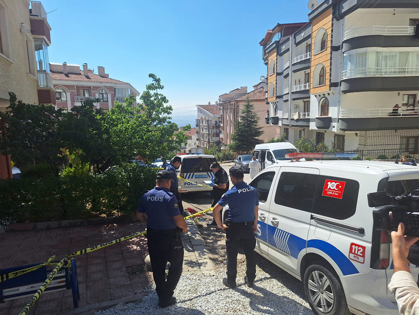 3 kişiyi öldüren katil zanlısı yakalandı - Resim : 2