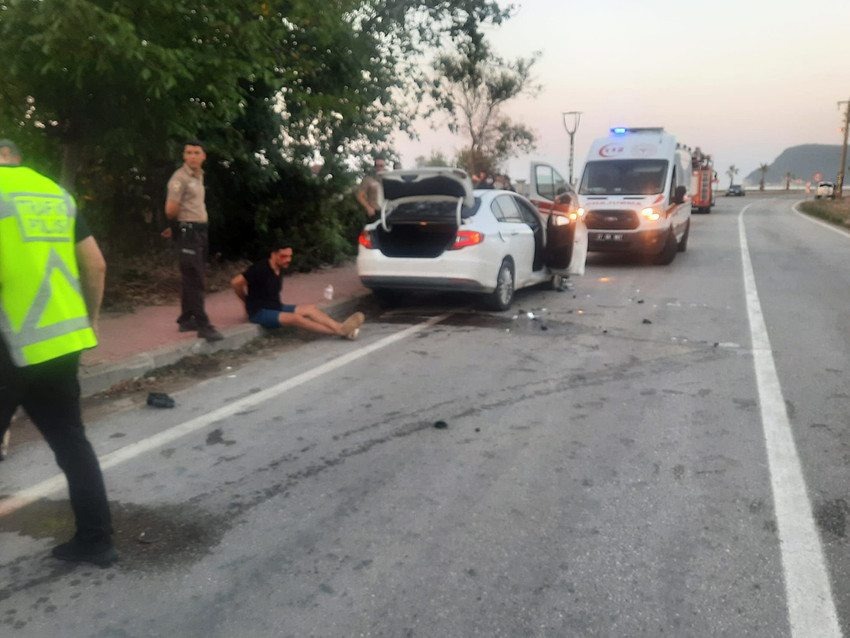 Bartın'da boşanma aşamasındaki eşini tüfekle yaralayan zanlı kaçmak isterken polis aracına çarpıp yakalandı. Boşanma aşamasındaki eşinin saldırısına uğrayan genç kadının saldırıya uğramadan sadece 5 saat önce sosyal medyada yayınladığı bir video ile yardım istediği ortaya çıktı....