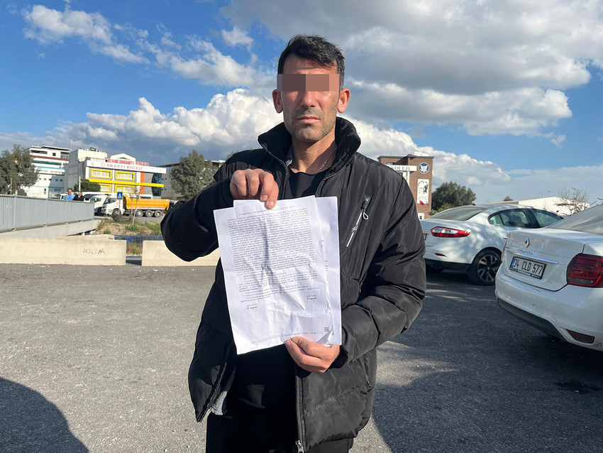 İzmir'de yaşanan olayda geçtiğimiz yıl evlenen bir çift arasında yaşananlar şok etkisi yarattı. Evliliklerinin ikinci haftasında başlayan akılalmaz olaylar bir vatandaşın hayatını kabusa çevirdi. Genç adamın telefonunu ele geçiren eşi, tek bir mesajla talihsiz adamın hayatını kararttı