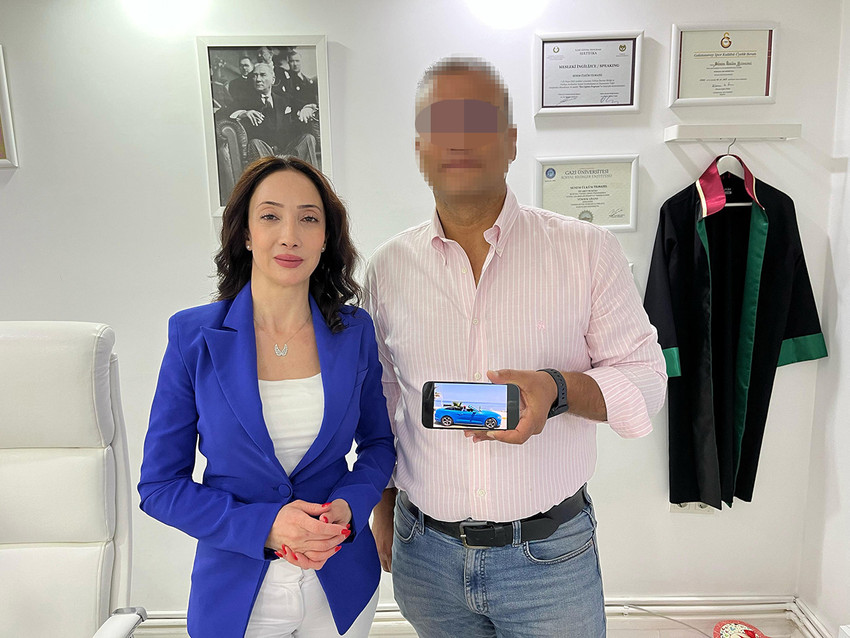 Ankara'da görülen bir boşanma davasında, bir kişinin yurt dışından geçici kullanımla Türkiye'ye getirdiği yabancı plakalı lüks aracı mahkeme kararıyla boşandığı eşine tahsis edildi.