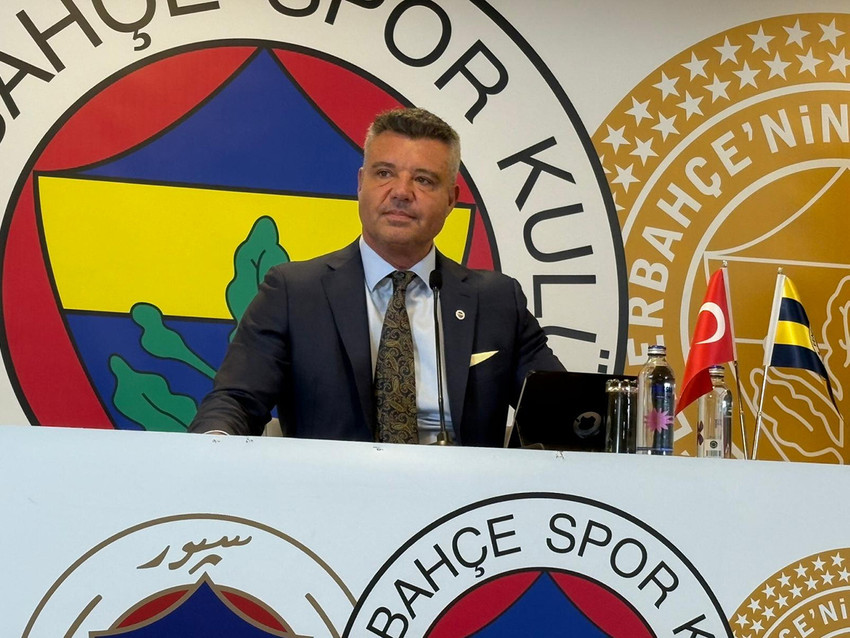 Fenerbahçe Başkanı Sadettin Saran, “Gelir gelmez herkes başkandan neşter bekledi. Kelle alacak, kelle koparacak, asacak, kesecek… Bu konuda çok baskı geldi. Fenerbahçe Başkanlığı’nın en zor kısımlarından bir tanesi baskı altında sakin kalabilmek. Bunu yapmak çok kolaydı. Geldik, hocayı gönderdik ‘Vay be Başkana bak raconu kesti’ dedirtebilirdik” dedi.