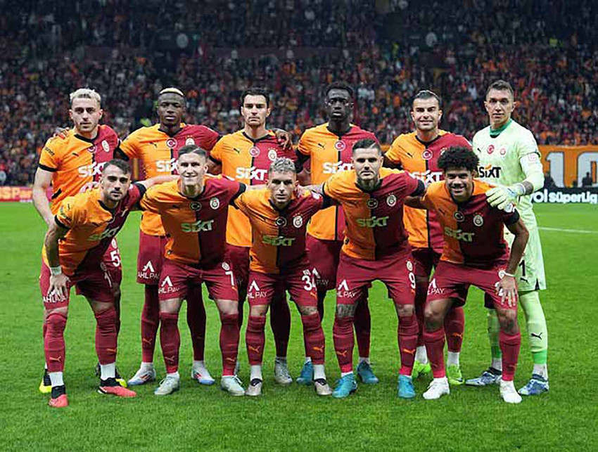 UEFA Avrupa Ligi'nde Galatasaray, Tottenham ile karşılaşacak. Sarı-kırmızlı ekibin 3-5-2 formasyonuyla sahaya çıkması bekleniyor.