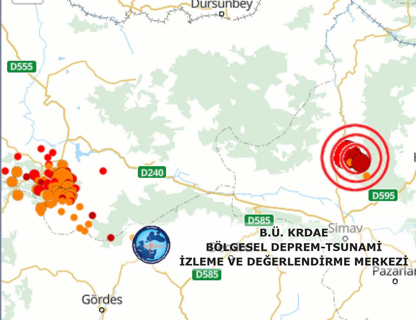 Kütahya, Simav'da dün meydana gelen 5.4 büyüklüğünde deprem sonrası bölgedeki sarsıntılar devam ederken "Simav’da depremlerin yıkım eşik değeri M6,3’dür" diyen Prof. Dr. Ahmet Ercan, "İkinci el kırık üzerinde olması nedeniyle böyle büyük bir depremin olması şaşırtıcı olur" ifadelerini kullandı.