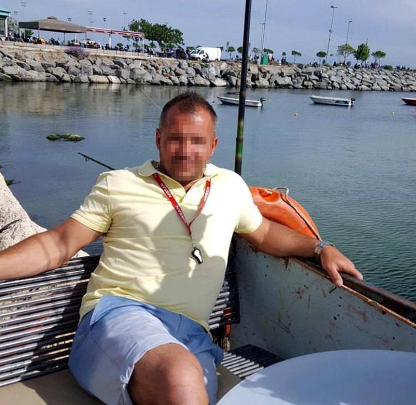 İstanbul Avcılar'da iddiaya göre teknesinden denize atık boşaltırken görüntülenen ve sosyal medyada paylaşılan balıkçı Ö.K., hakkında yazılan yorumları okurken kalp krizi geçirerek yaşamını yitirdi. 