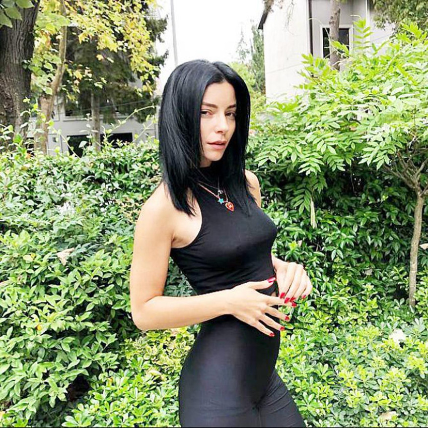 Merve Boluğur'un ''göğüs estetiği'' itirafı olay oldu - Resim: 2
